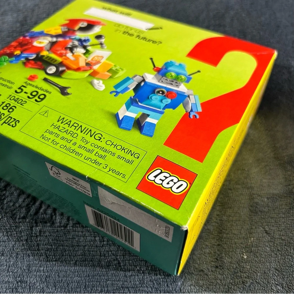 LEGO - Building Bigger Thinking - 10402 - Picture 7 of 8